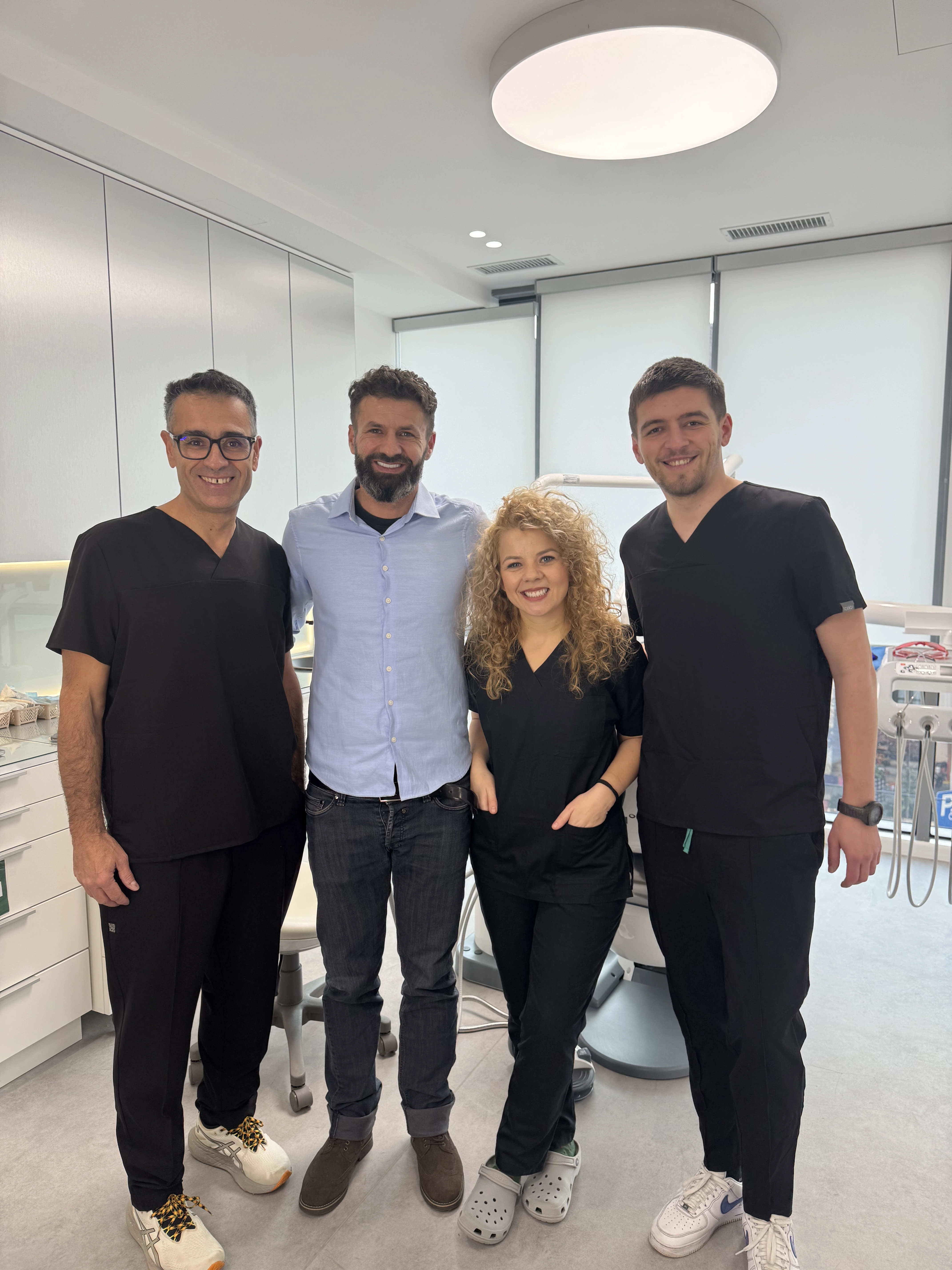 Dr. Rareș Buduru și echipa